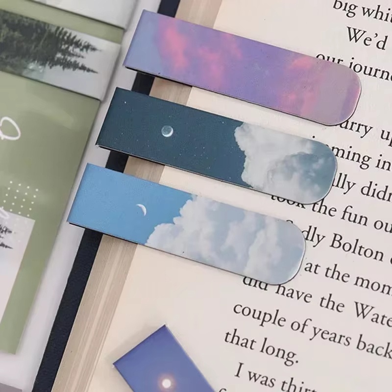 2pcs Fantasy Landscape Themed  - Bookmark Magnetic Clip 评论和价格